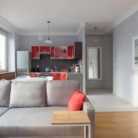 Metro Raclawicka Red Apartment *