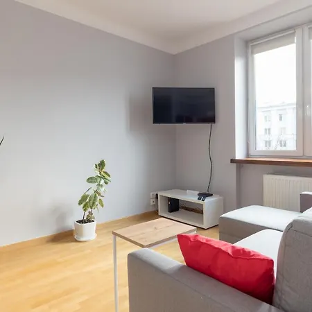 Metro Raclawicka Red Apartment *