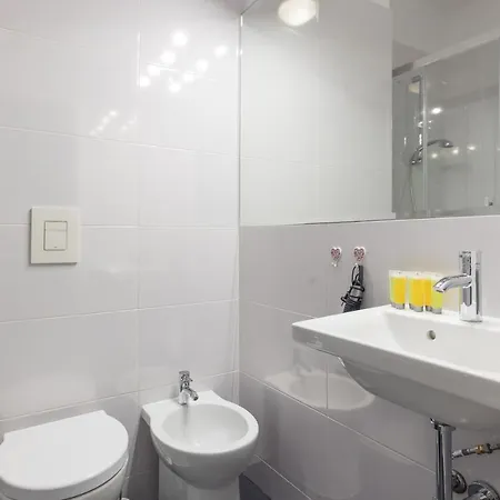 Apartment Metro Raclawicka Red *